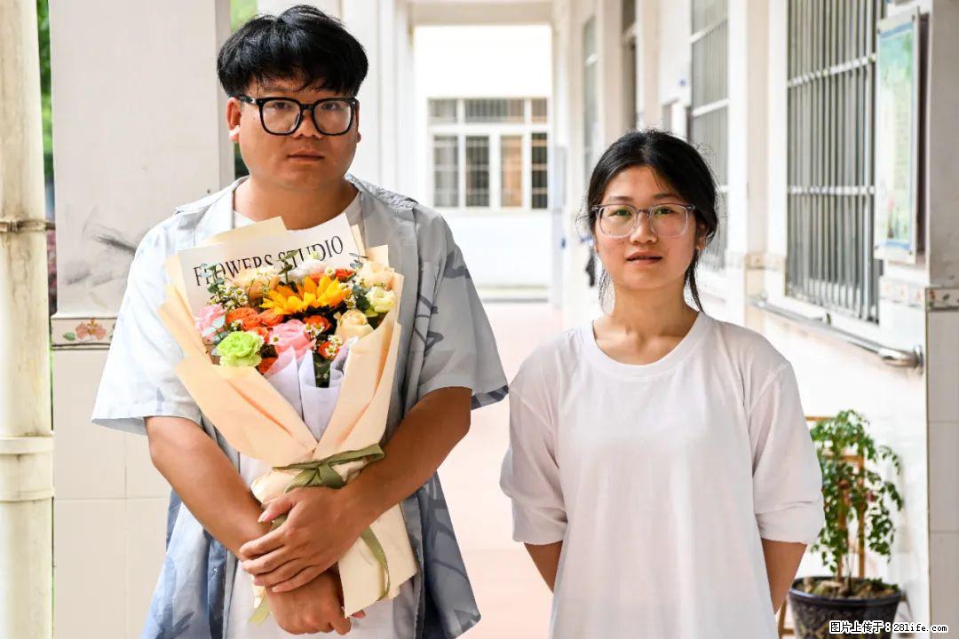全网追的“扁担女孩”，找了一份暑假工，时薪12元 - 贵港生活资讯 - 贵港28生活网 gg.28life.net